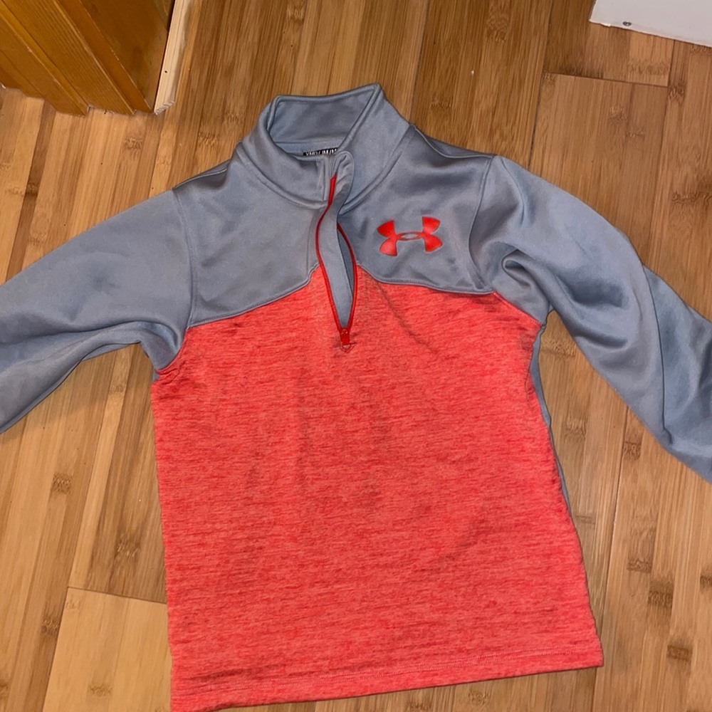 Youth Medium Under Armour 1/4 Zip